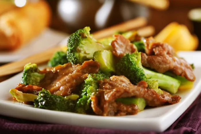 Beef with broccoli stir fry